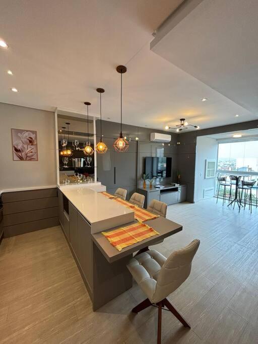 Apartamento Vista Mar Em Canasvieiras Florianópolis